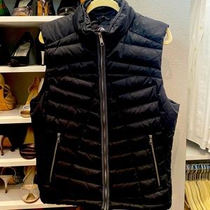 Men’s MPG Black Zip Puffer Vest